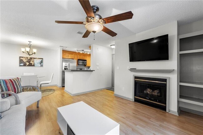 Building Photo - 504 Granville Ct
