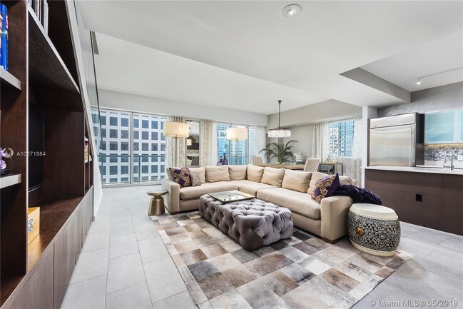Building Photo - 500 Brickell Ave