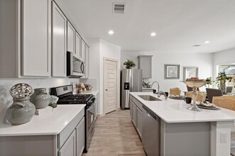 Building Photo - 7214 Sunset Crk Dr