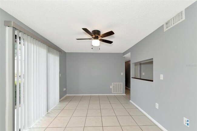 Photo - 5026 Water Oak Dr Apartment