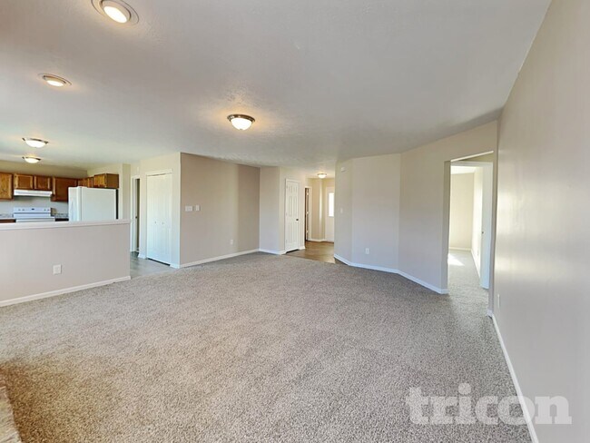 Foto del edificio - 6228 Glenshire Ln