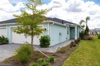 Building Photo - 17849 Woodland Ct