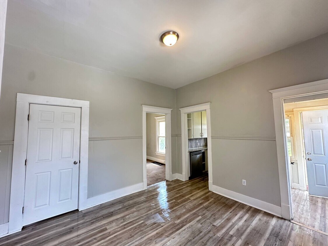 Primary Photo - Charming 3-Bedroom Home on Logan Avenue, M...