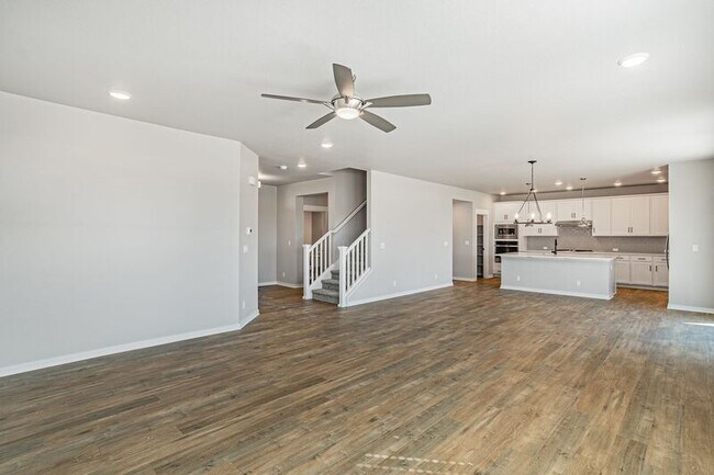 Foto del edificio - 5720 Slate River Pl