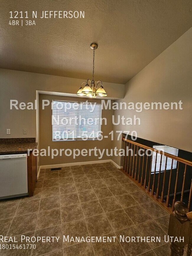 Foto del edificio - 1211 N JEFFERSON-