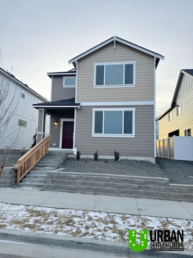 Primary Photo - Brand new home in Liberty Lake, facing a park
