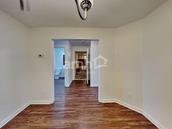 Foto del edificio - 9302 Hardwicke Ln