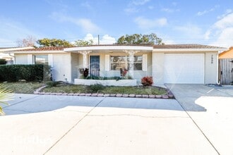 Building Photo - 7600 Topay Ln