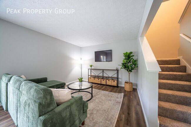 Foto del edificio - 3190 Griggsview Ct