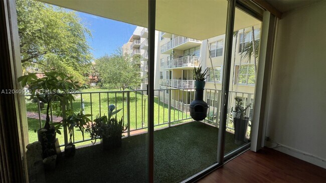 Foto del edificio - 13120 SW 92nd Ave