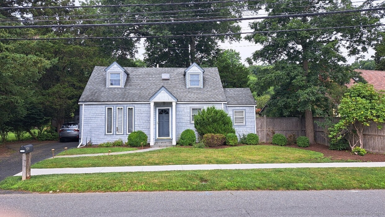 Foto principal - 914 S Pine Creek Rd