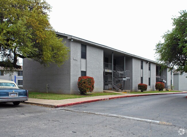 Foto del edificio - Elm Ridge Apartments