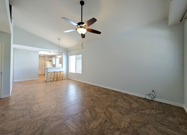 Foto del edificio - 2 Bedroom Condo in the Sonoma Village Comm...