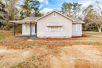 Building Photo - 154 Pine Cir