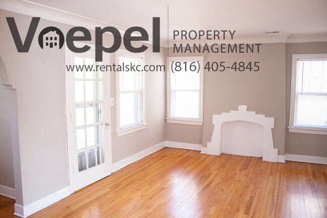 Building Photo - 2 Bed 1 Bath Duplex