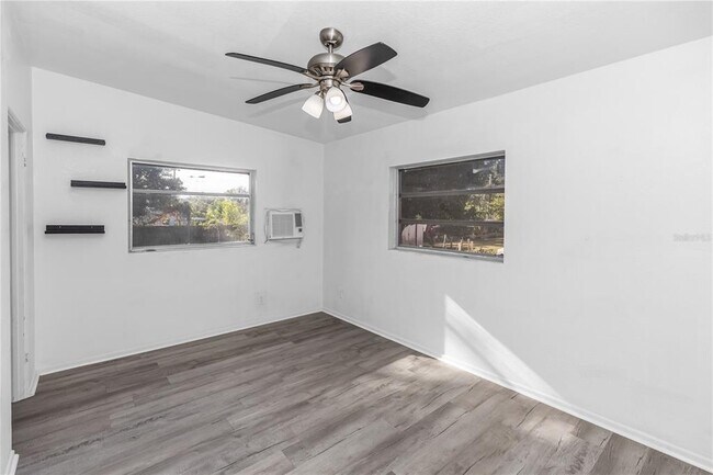 Foto del edificio - 4726 Abaca St