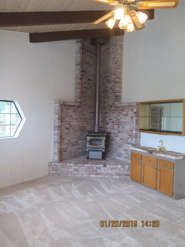 Foto del edificio - 17653 Chaparral Dr