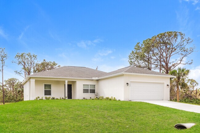 Foto del edificio - 17457 Waco Ave, Port Charlotte, FL