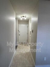 Building Photo - 9120-9149 149 St