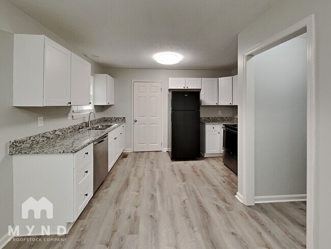 Foto del edificio - 240 N Hurst Mill Rd