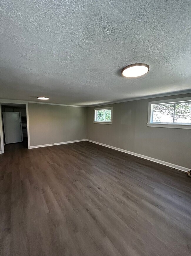 Foto del edificio - Recently Renovated 2 Bed, 1 Bath Home!
