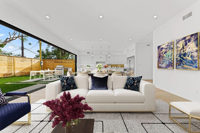 indoor outdoor open living - 13206 Dewey St