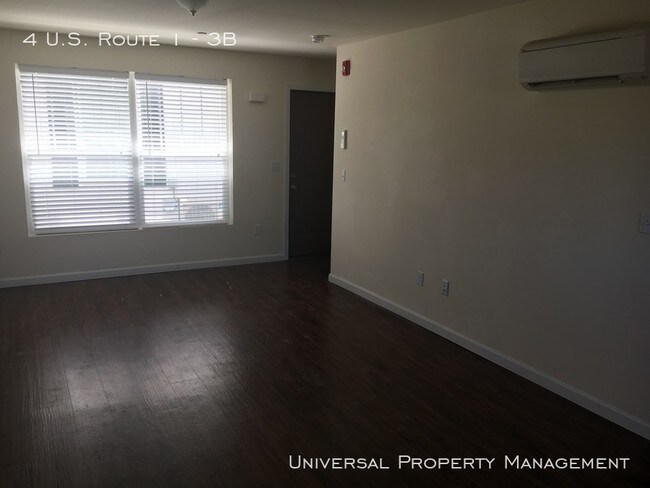 Foto del edificio - Two Bedroom Right Off Route 1 in York