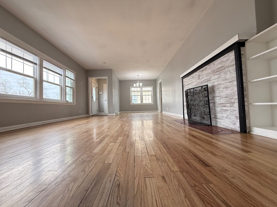 Foto principal - 1009 N 76th St