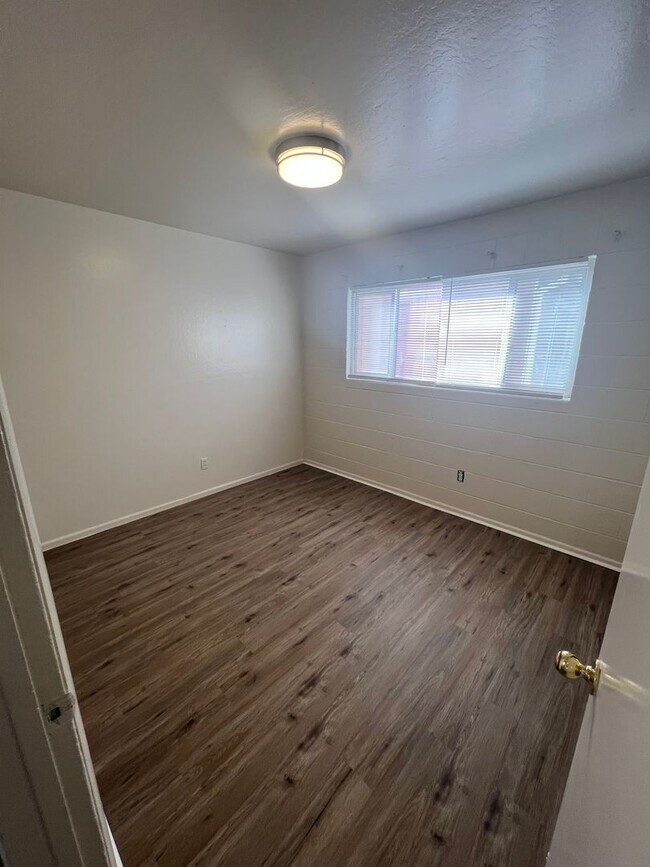 Foto del edificio - 150 Mt Rose St