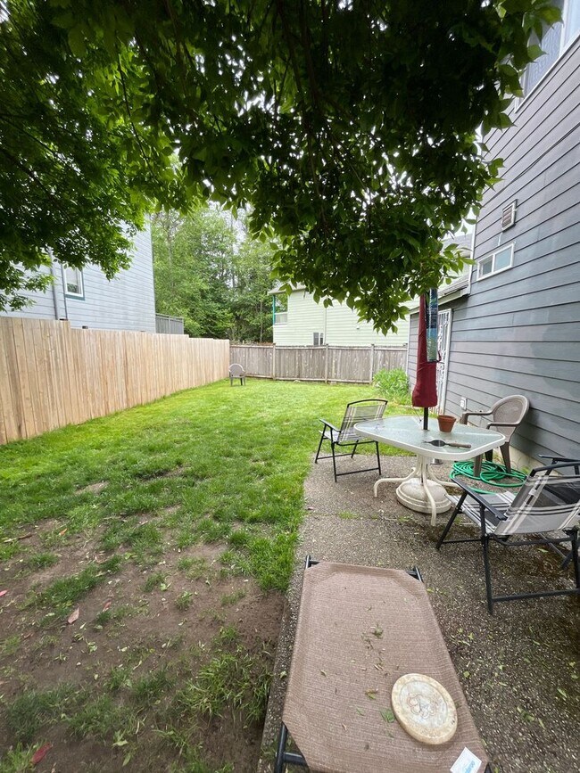 Foto del edificio - 3 Bedroom 2 Bath House on Cul-de-sac near ...