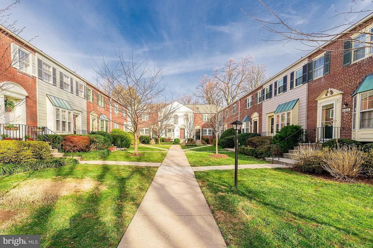 4827 Chevy Chase Dr, Bethesda, MD 20815 Townhome Rentals in Bethesda