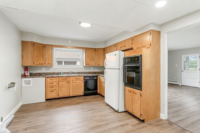 Foto del edificio - 218-222 S Sporting Hill Rd