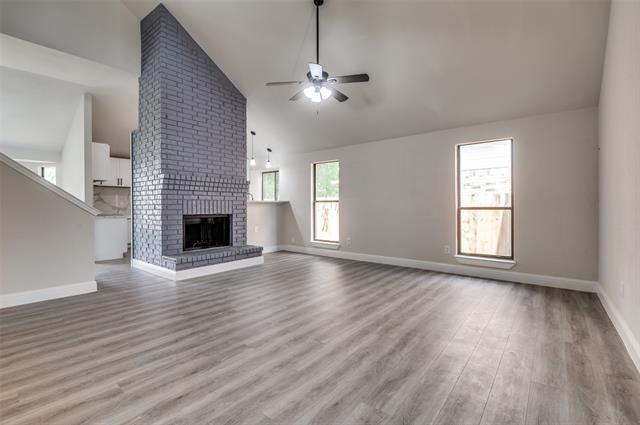 Foto del edificio - 829 Foxridge Dr