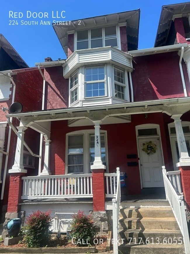 Building Photo - 224 S Ann St