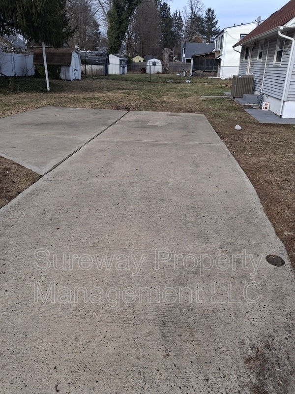 Foto del edificio - 953 Terrace Blvd