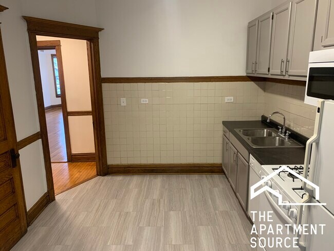 Foto del edificio - 3004 W Palmer Blvd
