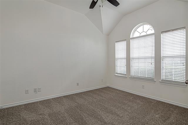 Foto del edificio - 1140 Hidden Meadow Dr