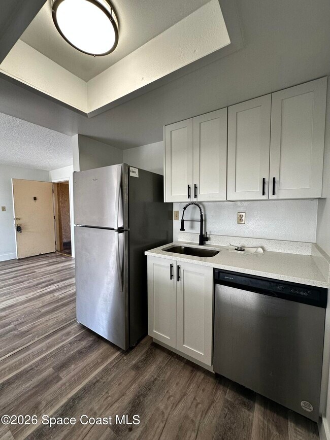 Building Photo - 265 Ulster Ct