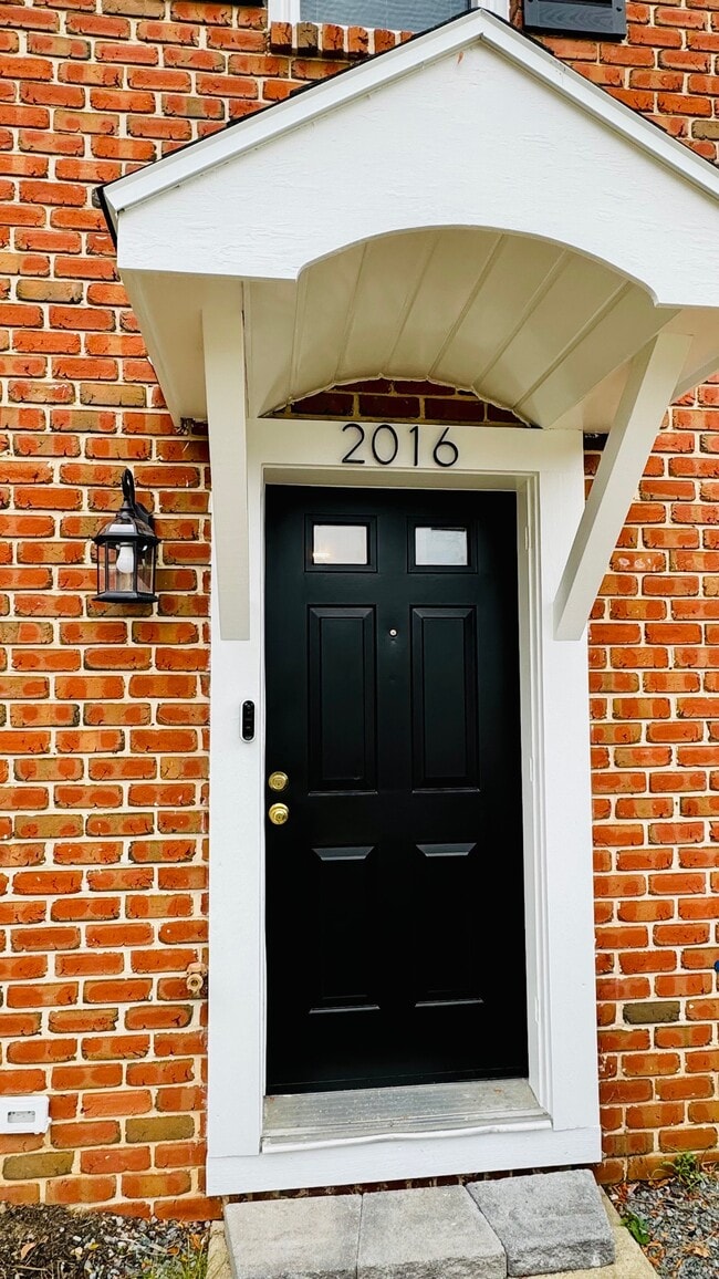 Building Photo - 2016 Hale Ct