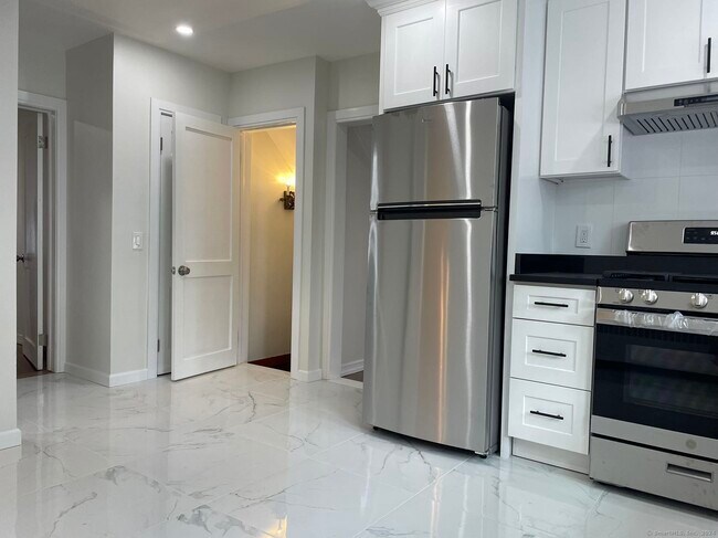 Foto del edificio - 507 Thompson Ave