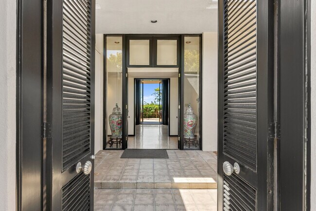 Building Photo - 9656 Lawlen Way