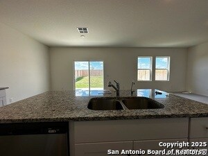 Building Photo - 7725 Fox Vw