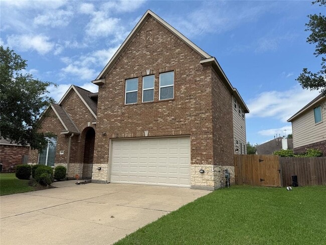 Building Photo - 23626 Starbridge Lake Ln