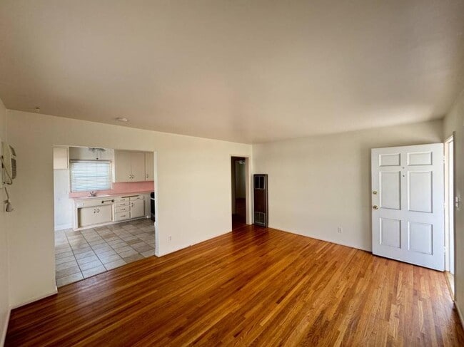 Foto del edificio - 2.0 bedroom in Pasadena California 91104
