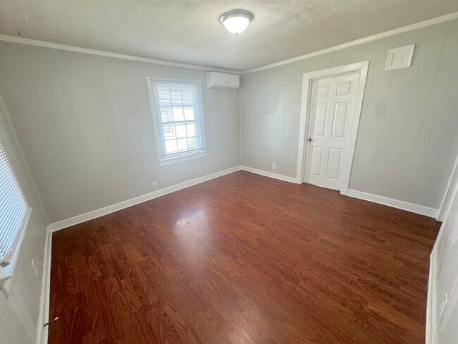 Foto del edificio - 104 Cushing St