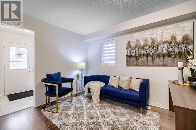 Photo du bâtiment - 17 Lowes Hill Cir