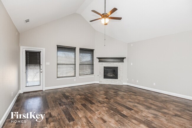 Building Photo - 272 Flower Ridge Dr