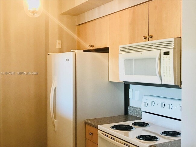 Building Photo - 2360 E Preserve Way