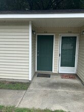 Building Photo - 214 Hudson Dr
