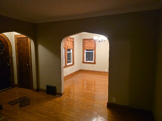 Foto del edificio - 727 S Rotherwood Ave